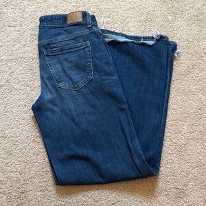 women’s straight leg jeans